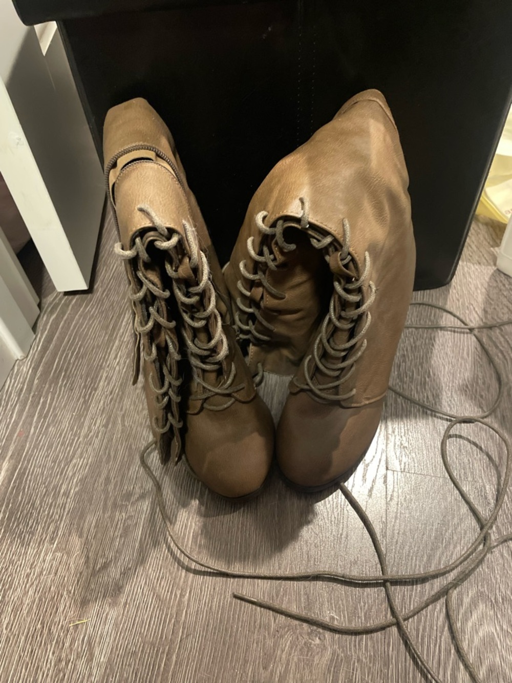 Women's Lace-Up Brown Leather Booties